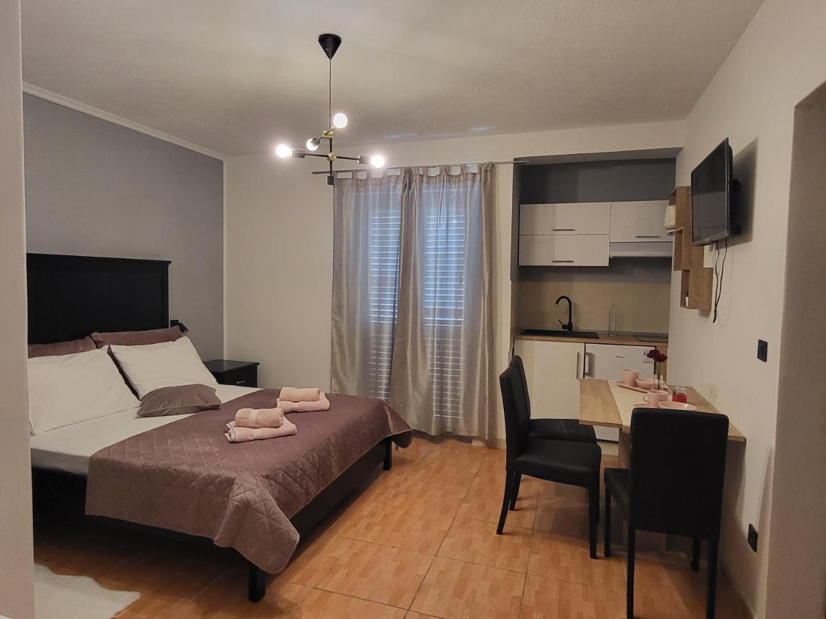 Ferienwohnung E&A Baška Voda Exterior foto